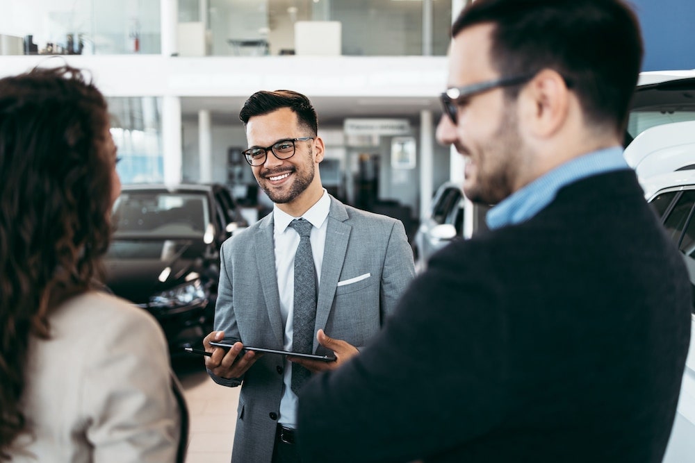 5 Ways to Avoid Looking Like a Sleazy Car Salesman 1 sleazy car salesman
